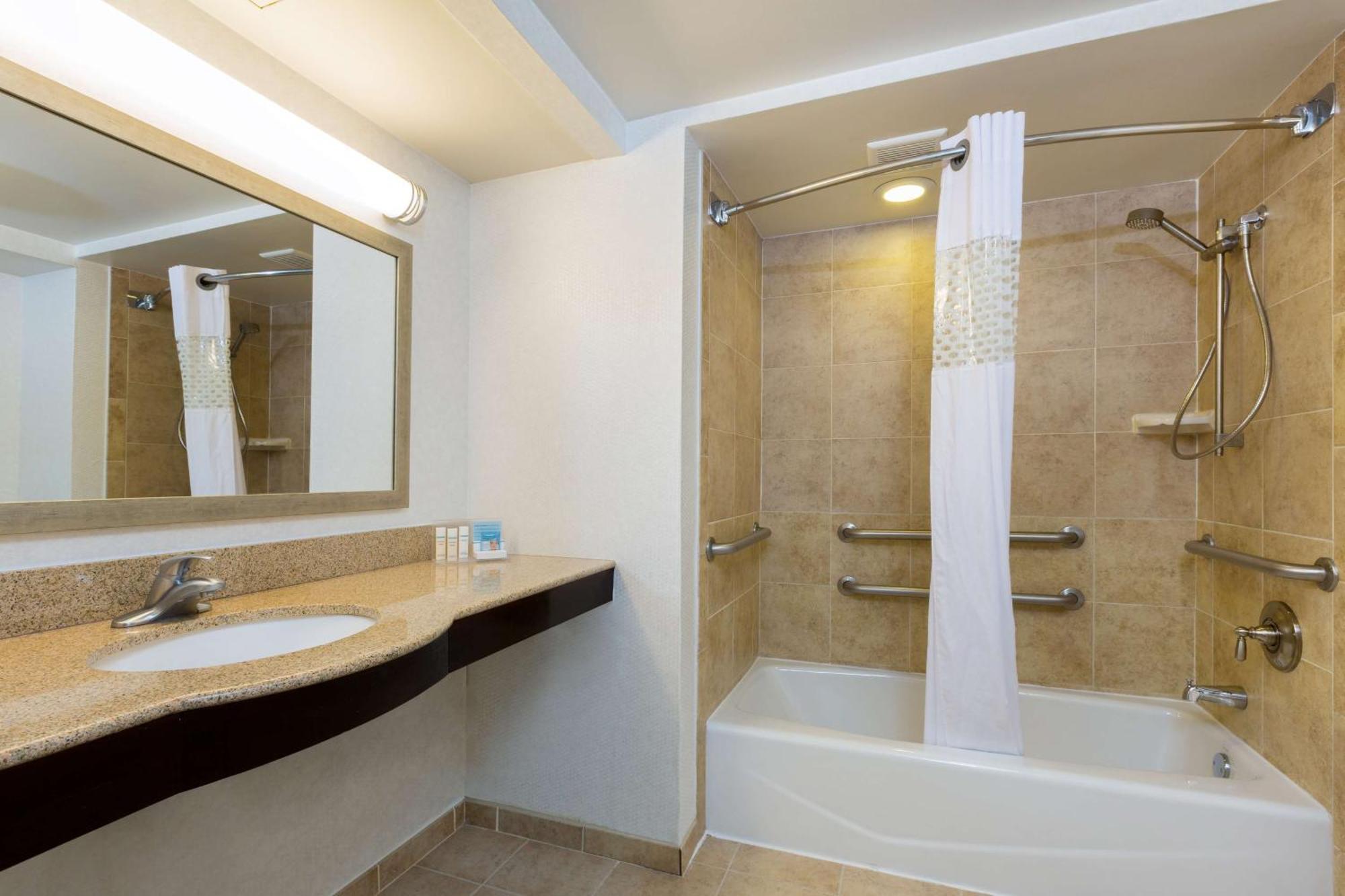 Hampton Inn Houston Near The Galleria Екстериор снимка