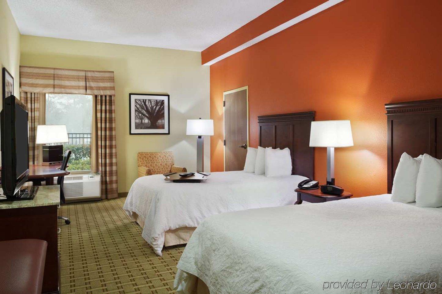 Hampton Inn Houston Near The Galleria Екстериор снимка